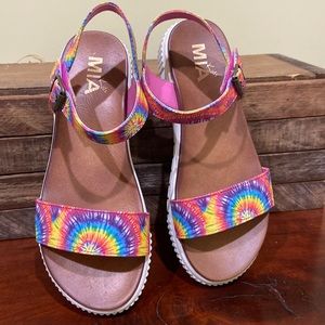 Mia Kids Tie Dye Sandals